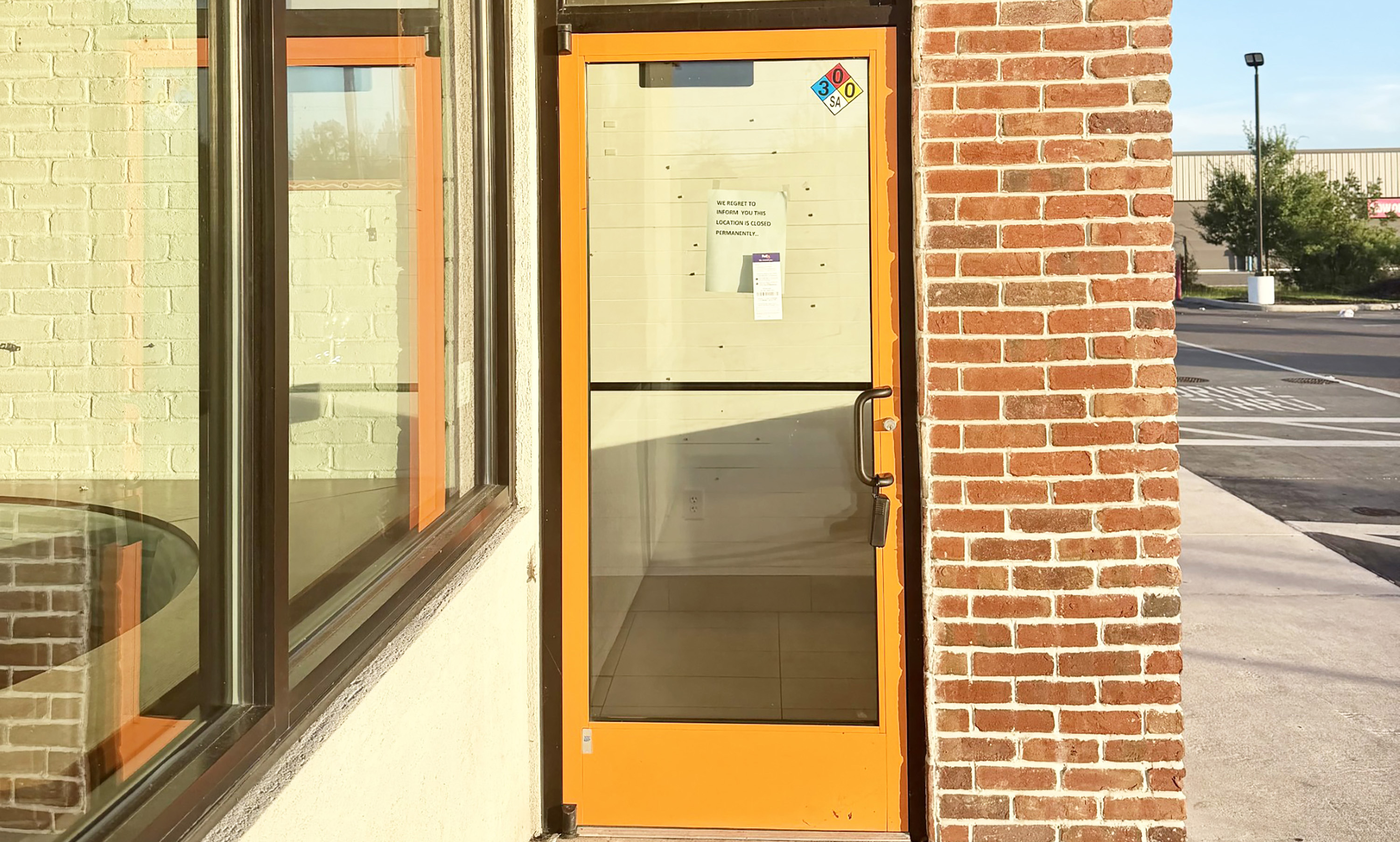 “We regret to inform you this location closed permanently,” the sign on the Callahan location reads. Photo by Britney Fletcher West