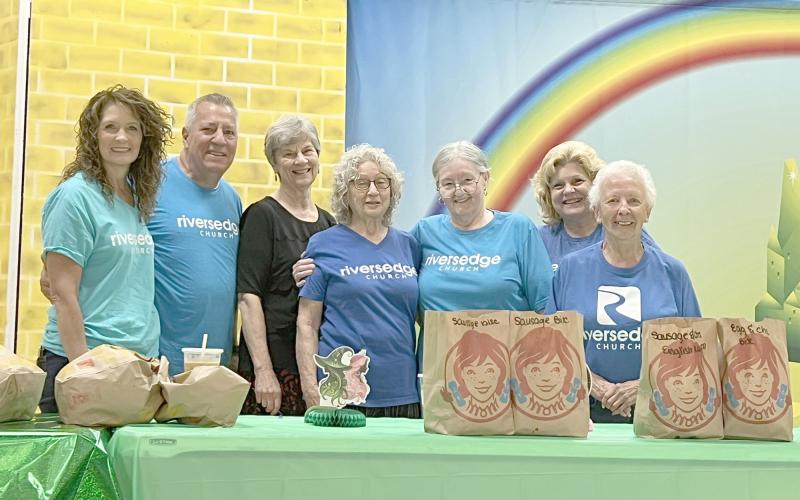 volunteers share meals and treats with Hilliard Elementary School and Hilliard Middle-Senior High School teachers last week to show their appreciation.