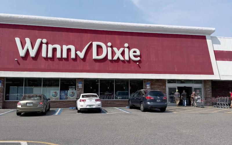The Callahan Winn-Dixie will close in October to begin its conversion to an Aldi, leaving local residents without a full-service grocery store right before the holiday season. Photo by Lauren Beasley