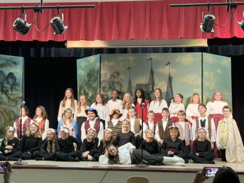 The Baillie Players lead Hilliard Elementary School students in performing “Cinderella” Jan. 17. 