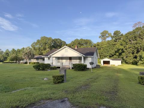 This house located at 540293 U.S. Highway 1, Callahan, was built in 1965 in what is considered the “Thomas Creek area” of the Nassau County Historic Resource Survey II. Photo by Anna Newhoff
