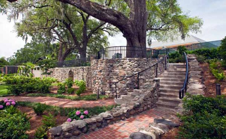 The CUmmer Museum of Art and Gardens offers Summer at the Cummer.
